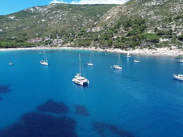 Bali 4.1 in Piombino / Marina Arcipelago Toscano - Photo 3