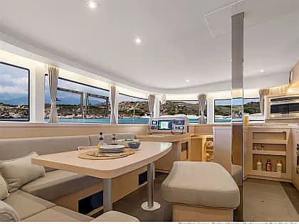 Lagoon 42 in Eden Island Marina - Photo 4
