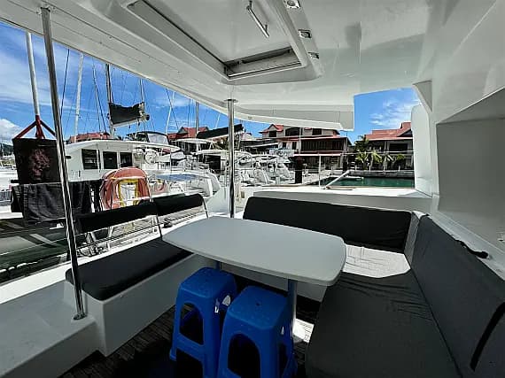 Lagoon 450 Fly in Eden Island / Mahe, Victoria / Eden Island Marina - image 1