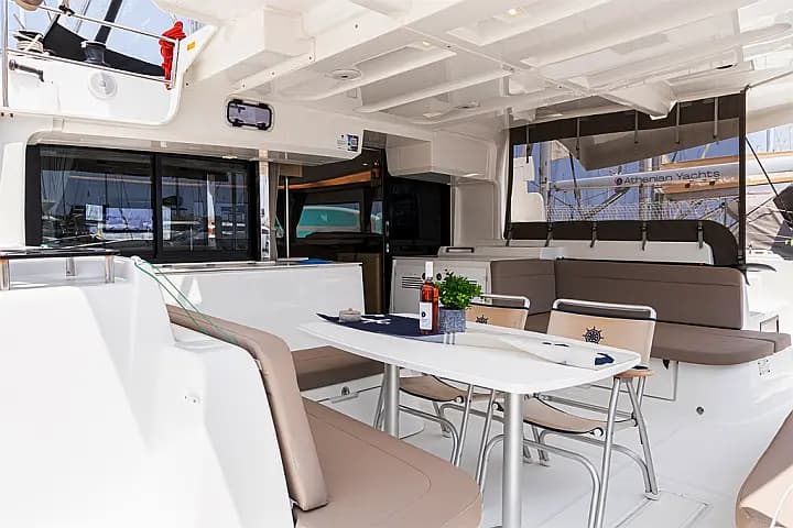 Lagoon 46 in Rhodes New Marina - Photo 3