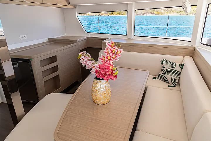 Lagoon 42 in Eden Island / Mahe, Victoria / Eden Island Marina - Photo 3