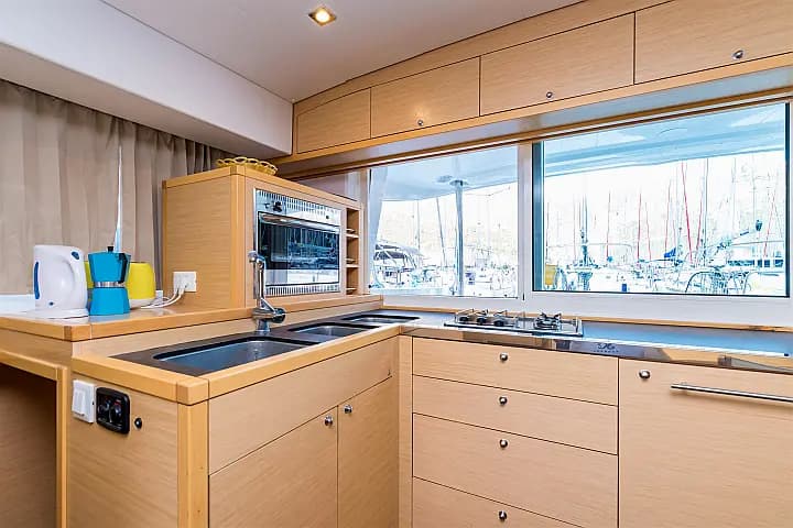 Lagoon 400 S2 in Trogir / ACI Marina Trogir - Photo 4