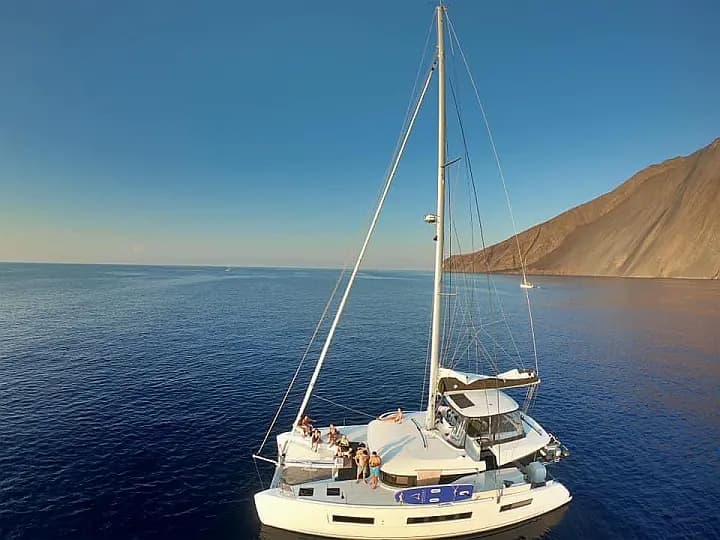 Lagoon 50 in Castellammare di Stabia / Marina di Stabia - Photo 5
