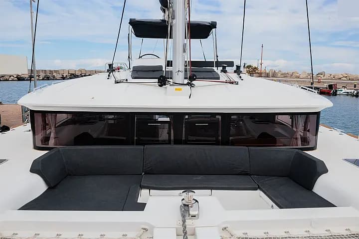 Lagoon 450 Fly in Ibiza / Sant Antoni de Portmany Port - Photo 5