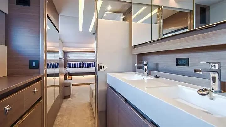 Leopard 53 PC in Eden Island / Mahe, Victoria / Eden Island Marina - Photo 4