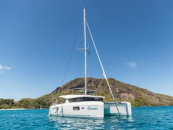 Lagoon 42 in Eden Island / Mahe, Victoria / Eden Island Marina - Photo 1