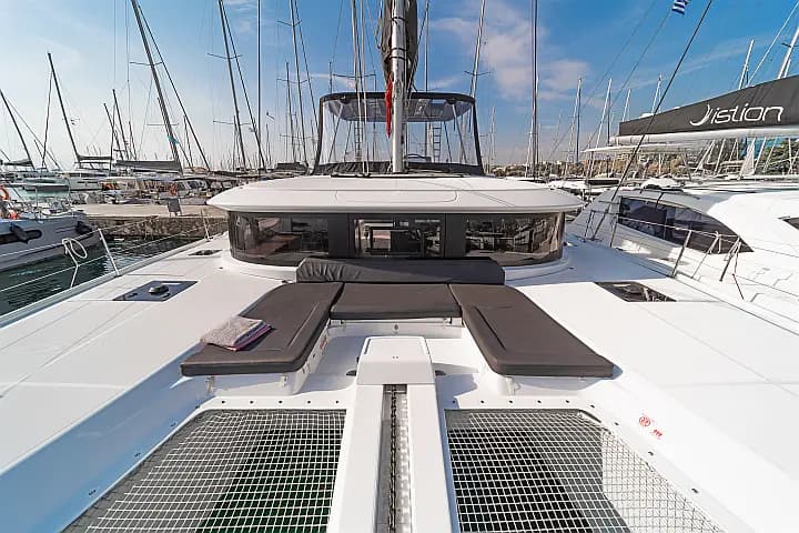 Lagoon 46 in Athens / Alimos Marina - Photo 5