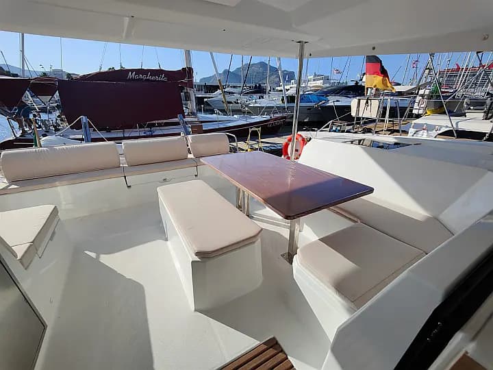 Astréa 42 in Sicily / Palermo / La Cala (Porto Palermo) - Photo 3