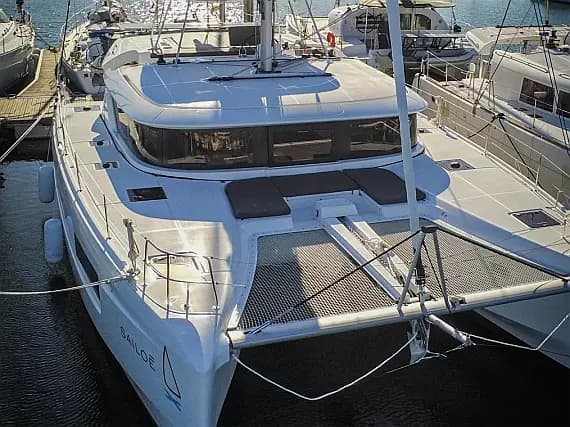 Lagoon 46 in Eden Island / Mahe, Victoria / Eden Island Marina - Photo 1