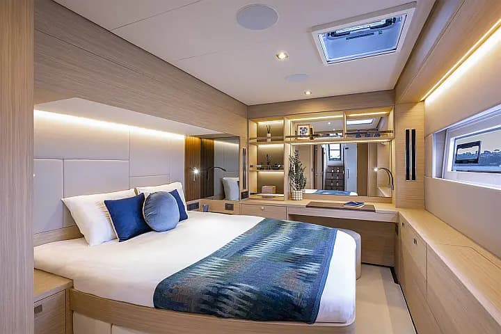Lagoon 60 in Athens / Alimos Marina - Photo 5
