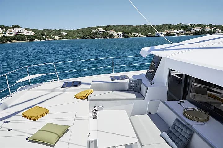 Bali 4.4 in Paros port - Photo 4
