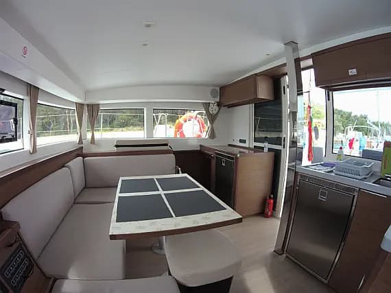 Lagoon 40 in Rogoznica / Marina Frapa - Photo 2