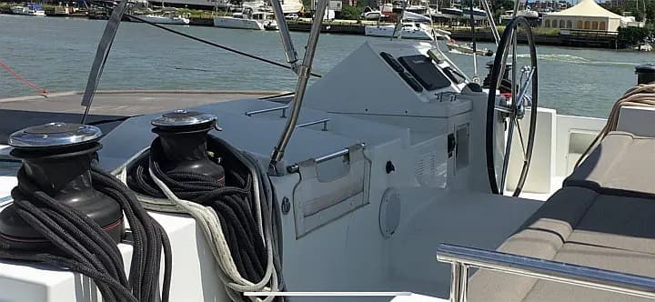 Lagoon 450 Fly in Naples / Darsena Acton - Photo 5