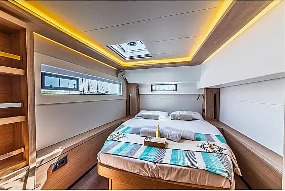 Lagoon 46 in Eden Island / Mahe, Victoria / Eden Island Marina - Photo 3