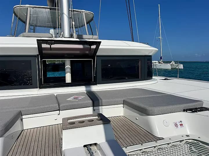 Lagoon 51 in Eden Island / Mahe, Victoria / Eden Island Marina - Photo 2