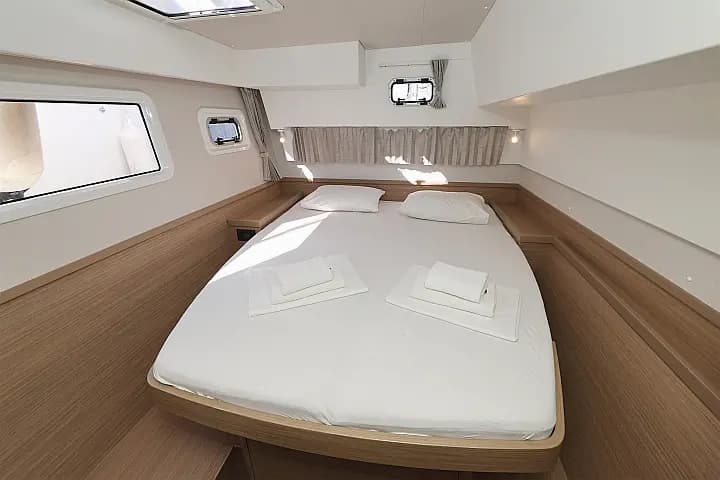 Lagoon 42 in Sukošan / D-Marin Dalmacija Marina - Photo 3