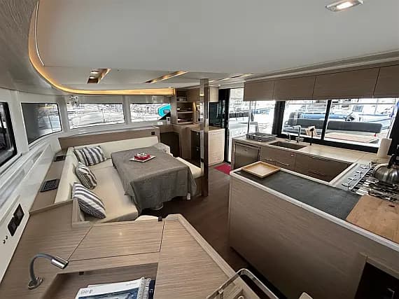 Lagoon 46 in Skiathos - Photo 2