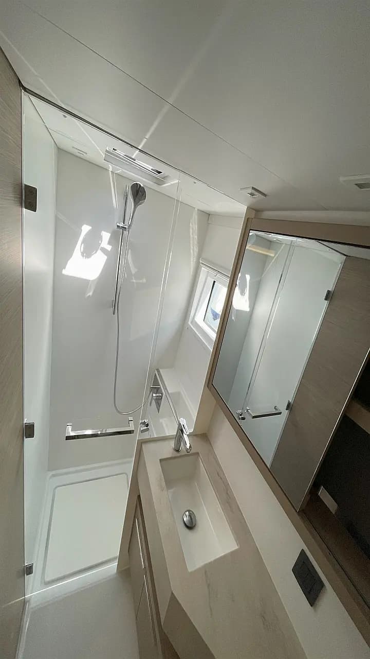 Lagoon 46 in Skiathos - Photo 4