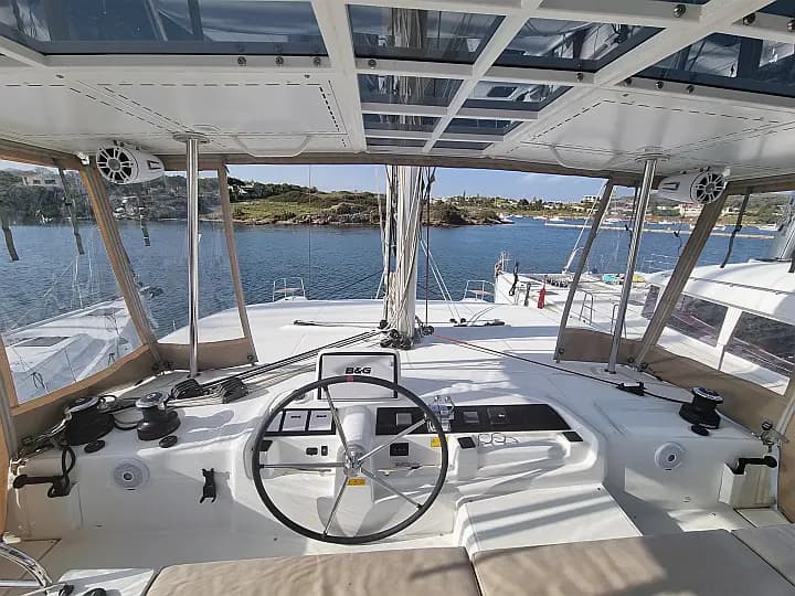 Lagoon 46 in Lavrion / Olympic Marina - Photo 4