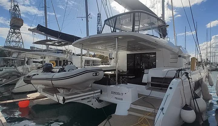 Lagoon 51 in Kaštel Gomilica / Marina Kaštela - Photo 4