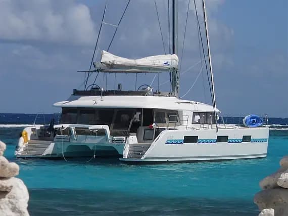 Lagoon 620 in Eden Island / Mahe, Victoria / Eden Island Marina - Photo 1