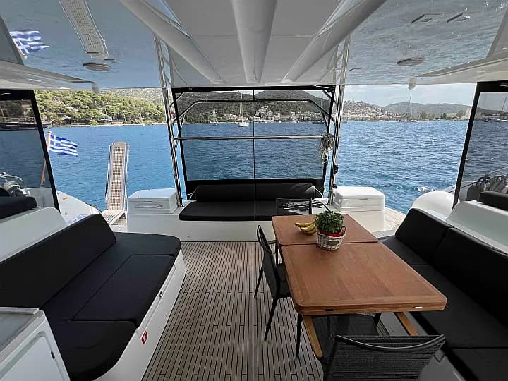 Lagoon 51 in Athens / Alimos Marina - Photo 4
