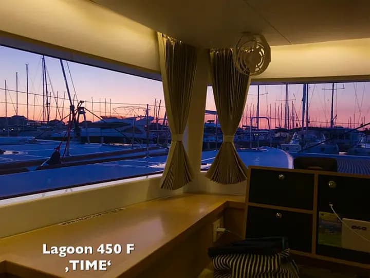 Lagoon 450 in Sukošan / D-Marin Dalmacija Marina - Photo 4
