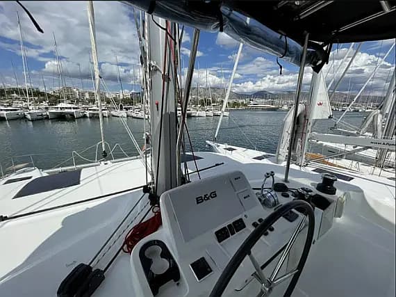 Lagoon 50 in Athens / Alimos Marina - Photo 1