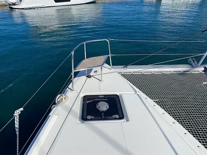 Lagoon 46 in Sardinia / Portisco / Cala dei Sardi - Photo 4