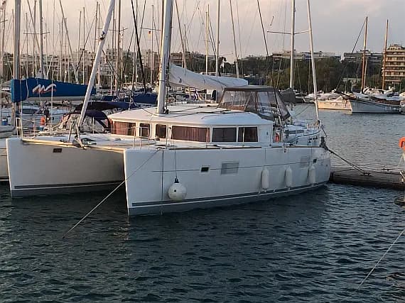 Lagoon 400 S2 in Lavrion Main Port - image 1