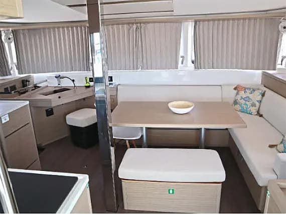 Lagoon 46 in Athens / Alimos Marina - Photo 2