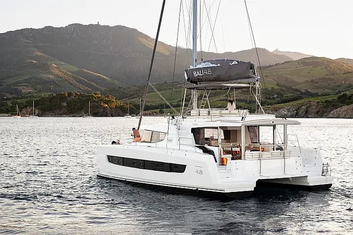 Bali 4.8 in Lavrion Main Port - Photo 5