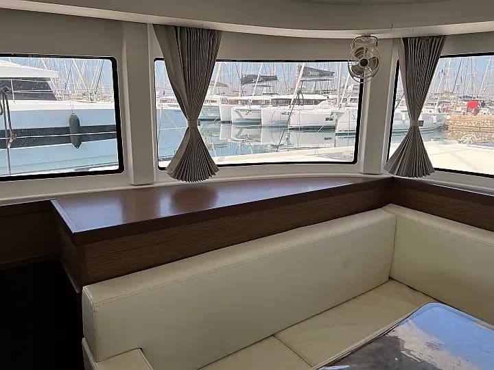 Lagoon 42 in Athens / Alimos Marina - Photo 4