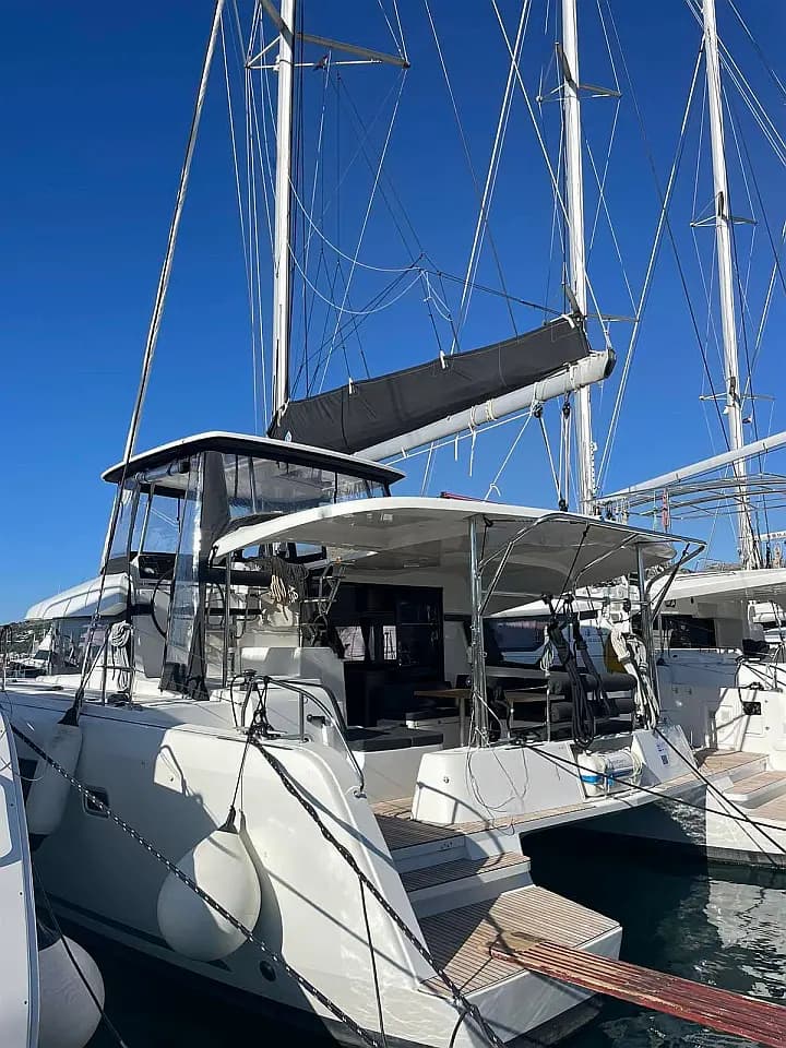 Lagoon 42 in Kalamata Marina - Photo 5