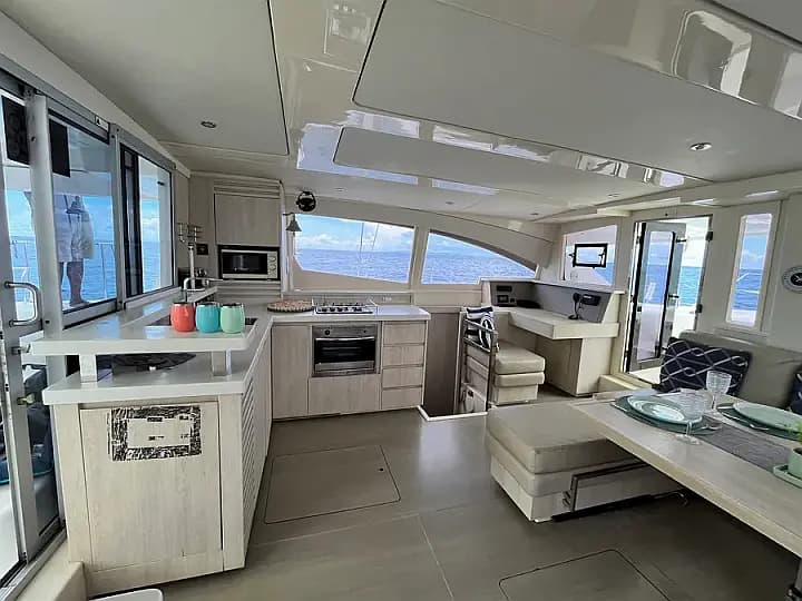 Leopard 48 in Eden Island / Mahe, Victoria / Eden Island Marina - Photo 5