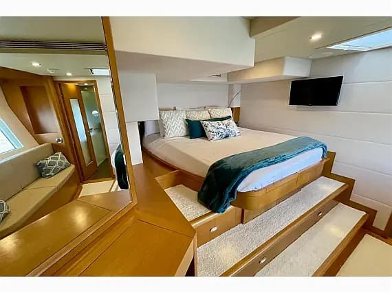 Serenity 64 in Ibiza / Sant Antoni de Portmany Port - Photo 3