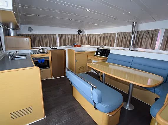 Lagoon 421 in Marmaris Yacht Marina - Photo 2