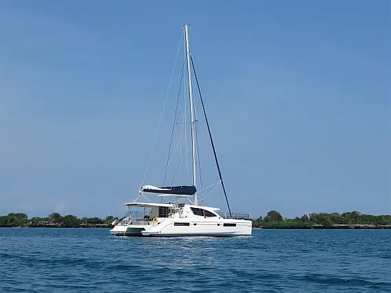 Leopard 48 in Zanzibar / Azam Marina - image 1