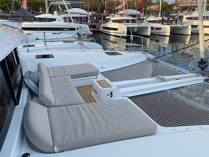 Lagoon 46 in Ibiza / Sant Antoni de Portmany Port - Photo 4