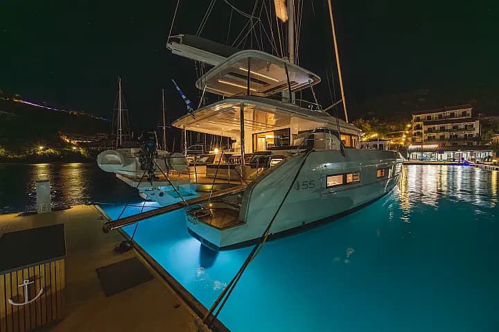 Lagoon 55 in Lefkada / Port of Lefkas - Photo 4