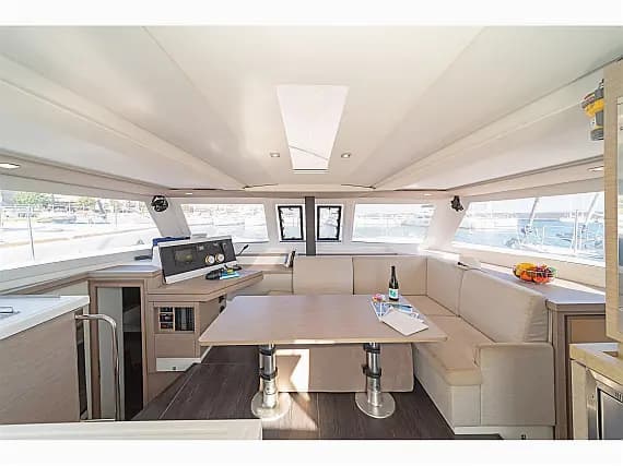 Lucia 40 in Rhodes New Marina - Photo 2