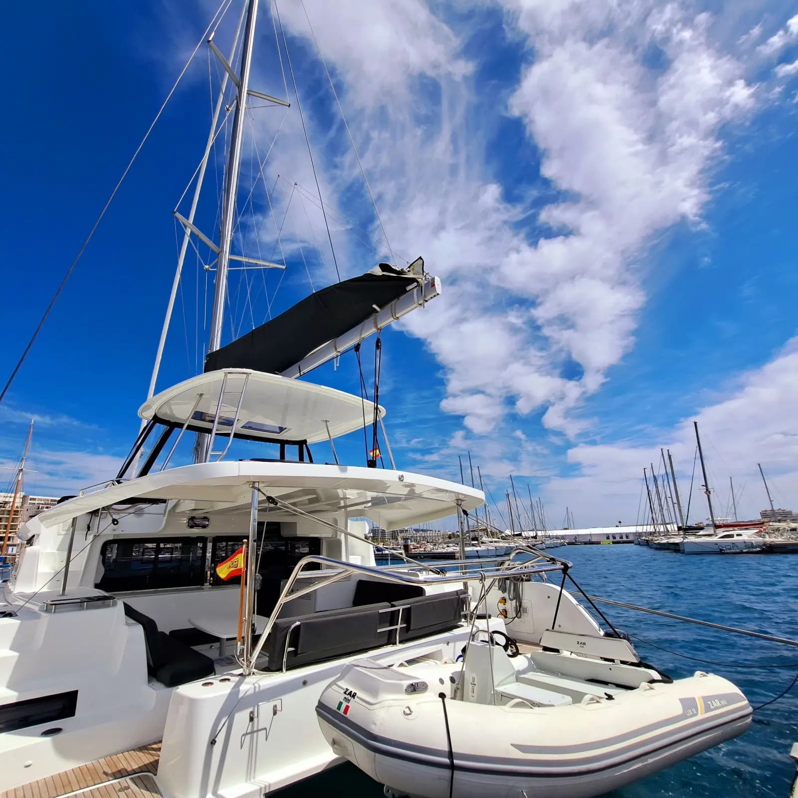 Lagoon 46 in Ibiza / Sant Antoni de Portmany Port - Photo 5