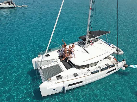 Lagoon 40 in Puntone / Marina di Scarlino - Photo 1