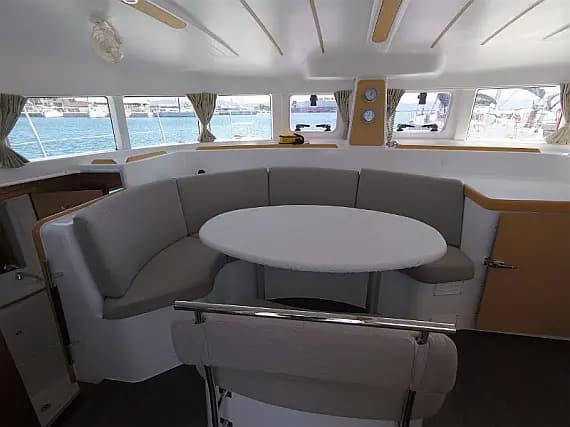 Lagoon 380 in Rhodes New Marina - Photo 2