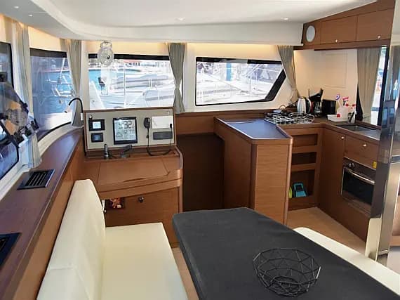 Lagoon 42 in Athens / Alimos Marina - Photo 2
