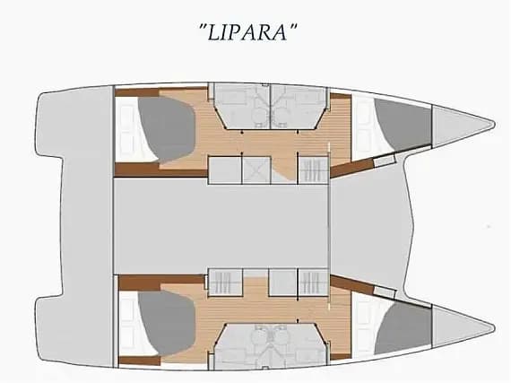 Lucia 40 in San Pietro / Carloforte 的甲板布局图