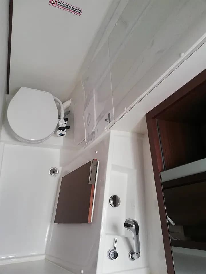 Lagoon 40 in Dubrovnik / ACI Marina Dubrovnik - Photo 3