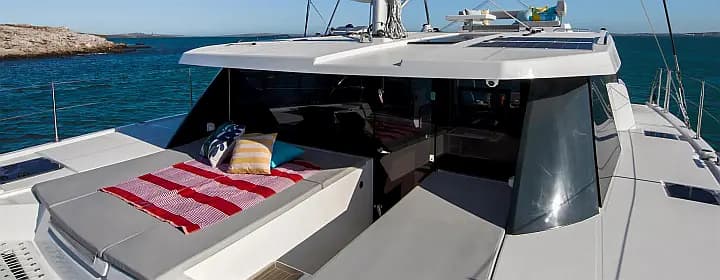 Leopard 42 in Raiatea / Apooiti Marina - Photo 3