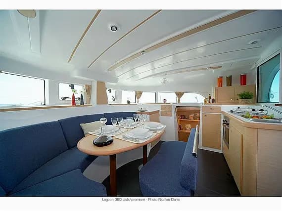 Lagoon 380 in Eden Island / Mahe, Victoria / Eden Island Marina - Photo 2