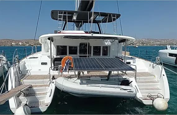 Lagoon 450 Fly in Athens / Alimos Marina - Photo 1